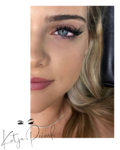 Trepalnice wetlook podaljševanje trepalnic ena na ena Katja Pečnik kozmetični salon Ljubljana Bežigrad naravne trepalnice moker videz maskara